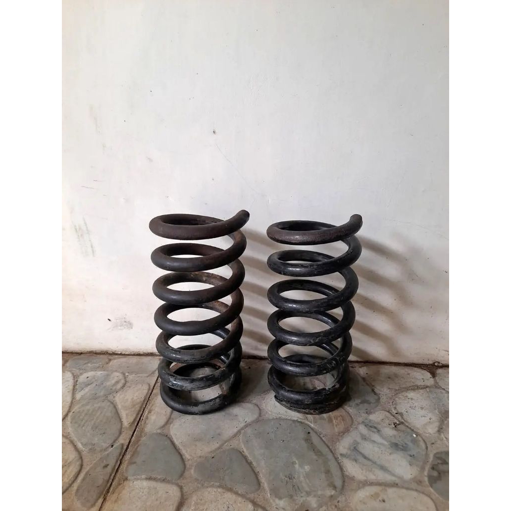 Coil Spring Perr Depan Mitsubishi L300 Bensin 2pcs Original