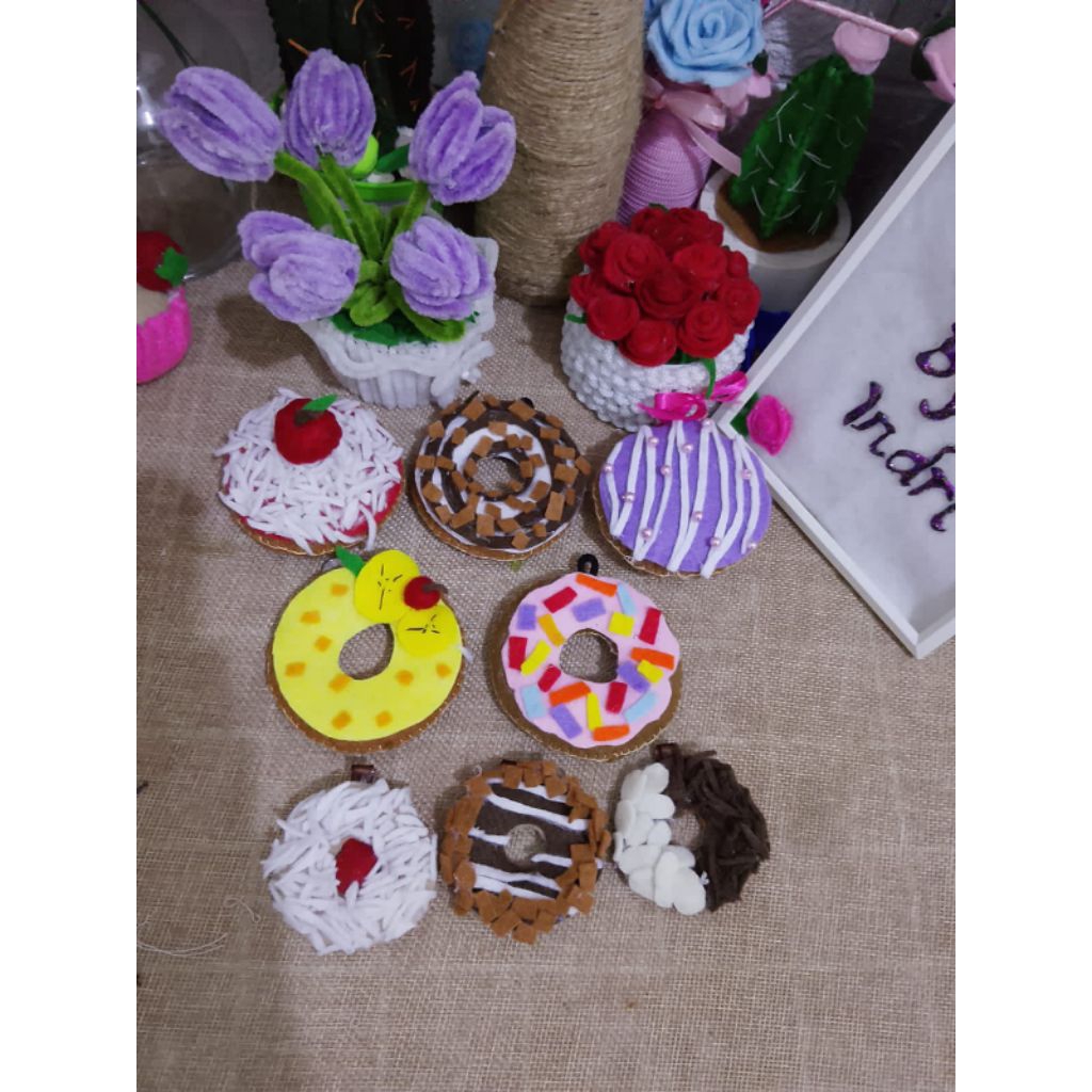Gantungan Kunci Donat Mainan Donat Aplikasi Donat Flanel