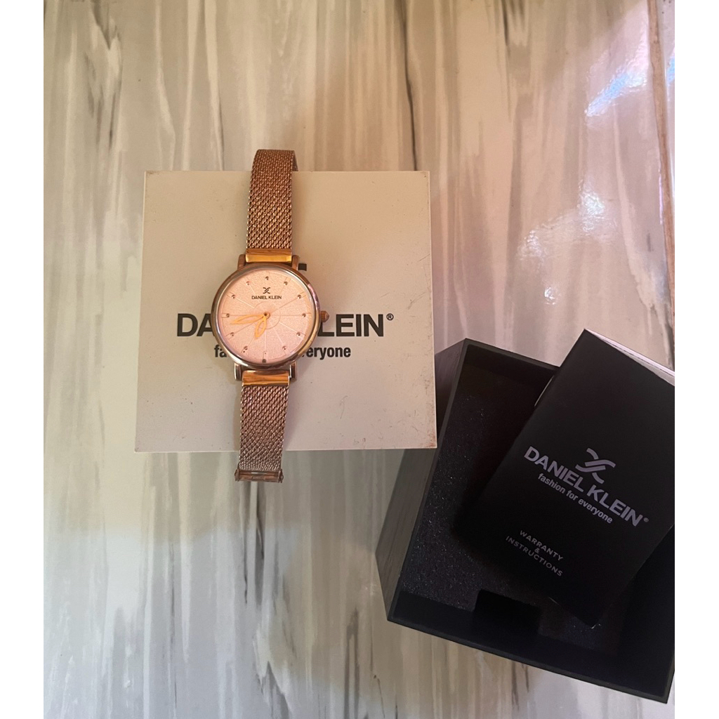 Jam tangan Daniel klein