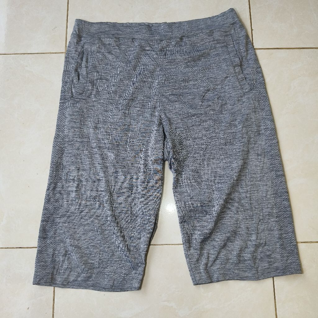 Celana Olahraga Uniqlo / celana dalam uniqlo