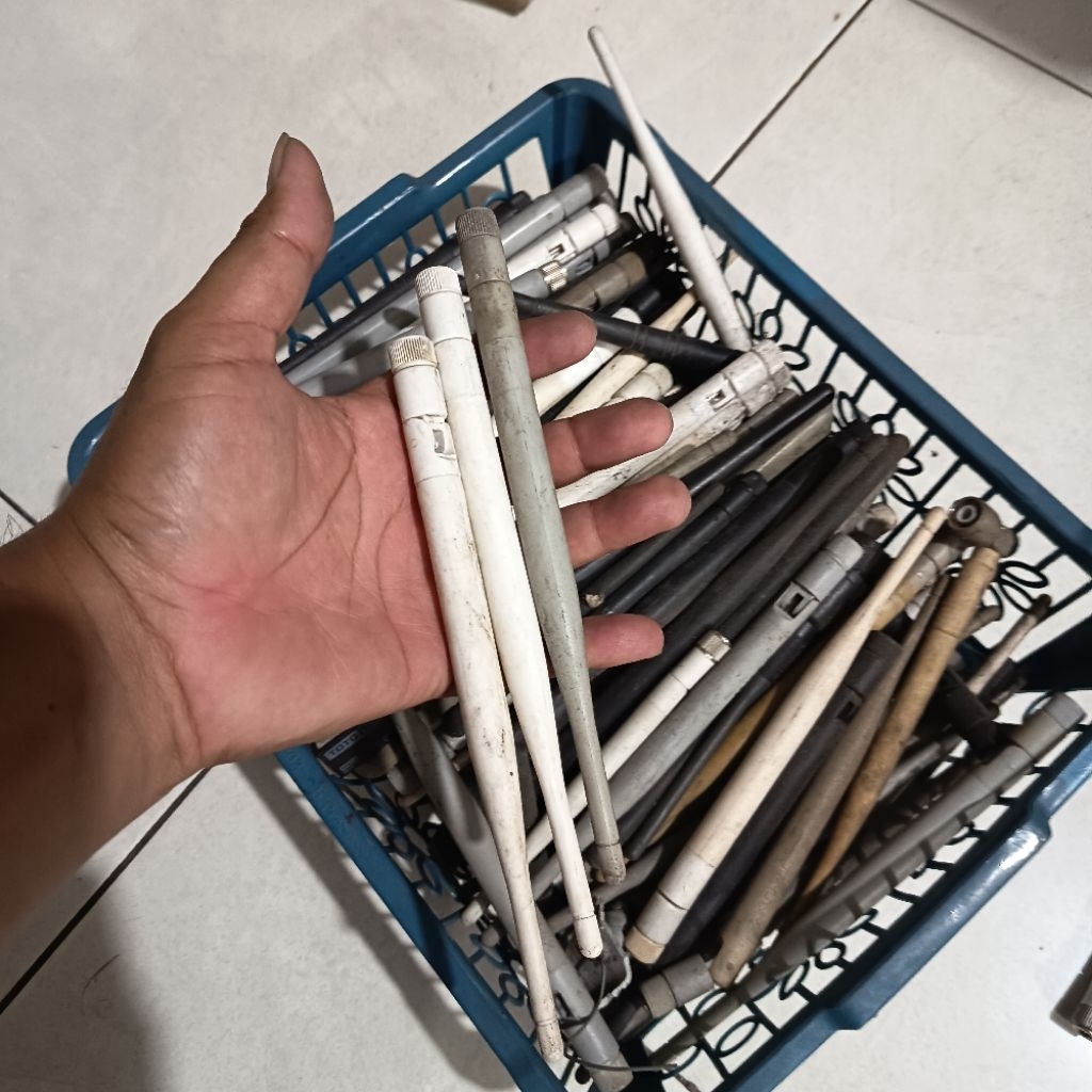 antena penguat sinyal wifi ( bekas ori )