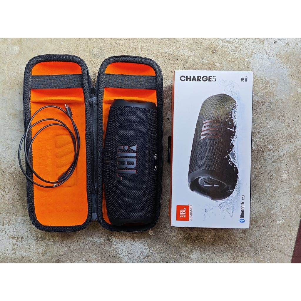 JBL Charge 5