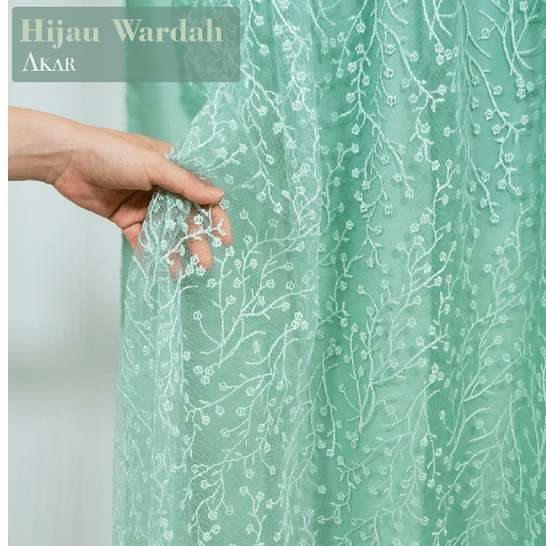 0,5 meter Kain Tile Etnik/ Tile Sapto/ Bahan Brokat Kebaya HIJAU WARDAH