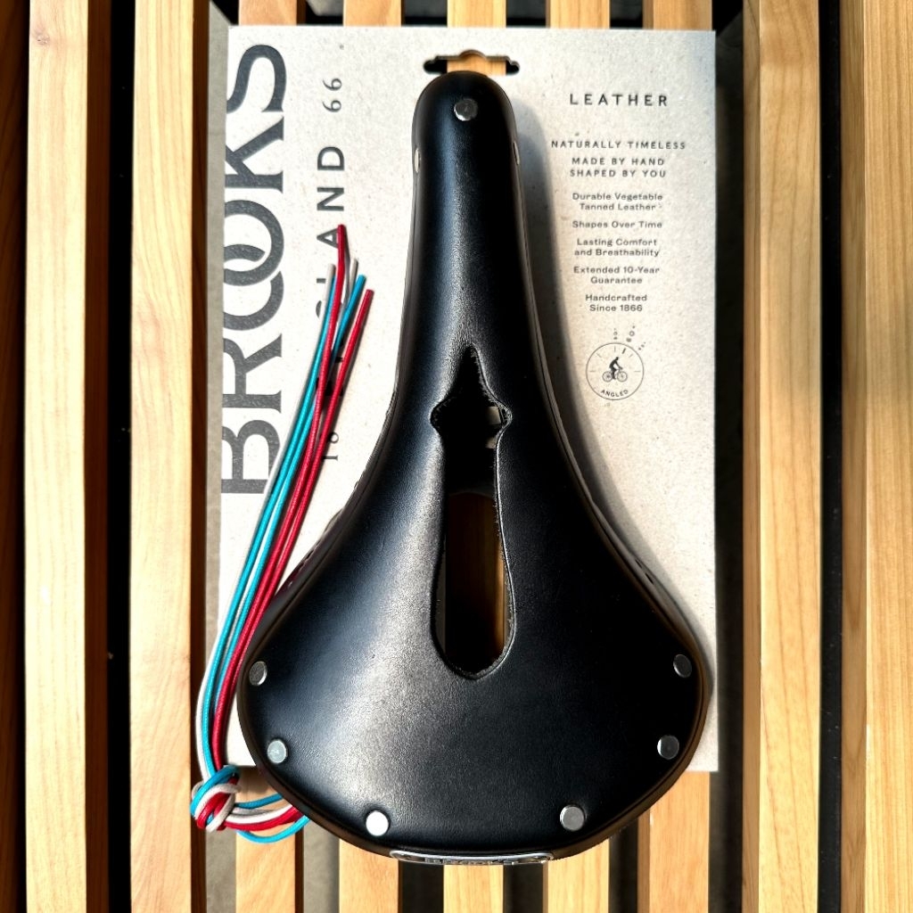 Brooks B17 Carved Saddle