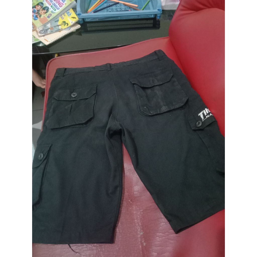 cargo pendek thrasher