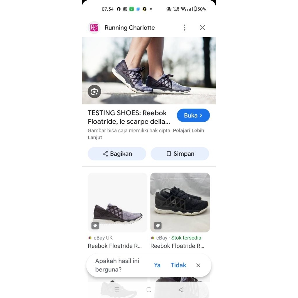 Sepatu running Reebok