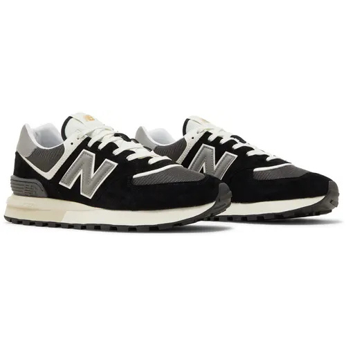 Sepatu NB 574 Legacy Black Grey