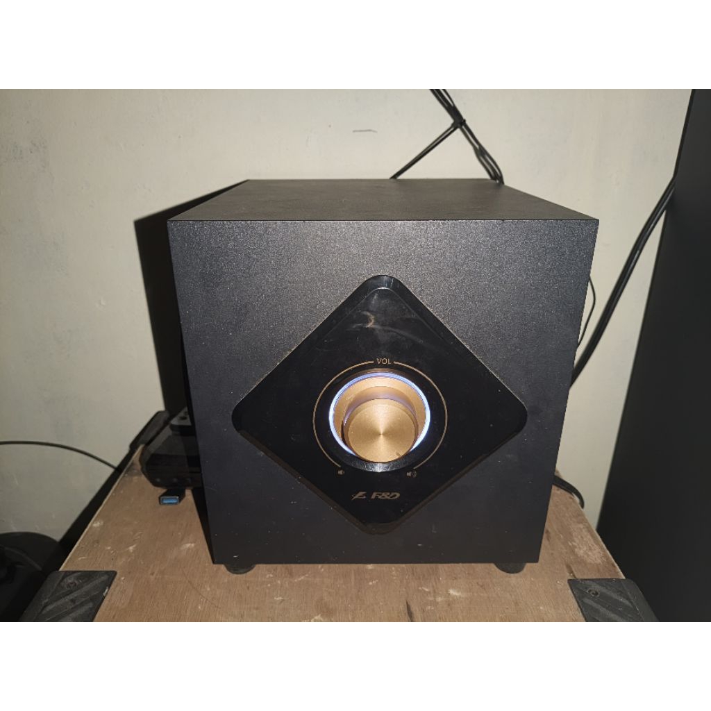 Speaker Fenda (F&D) W330BT