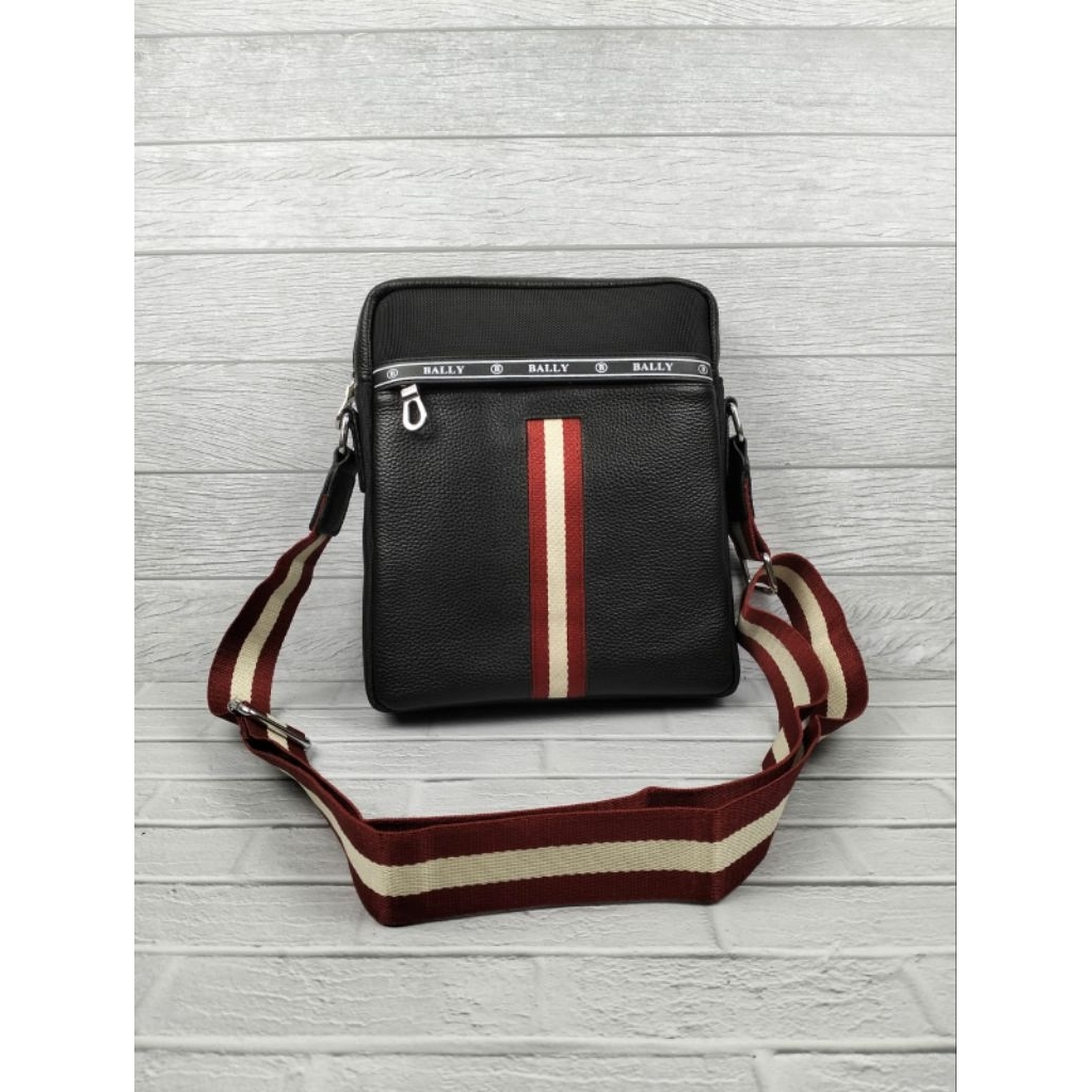 Tas bally pria selempang mewah
