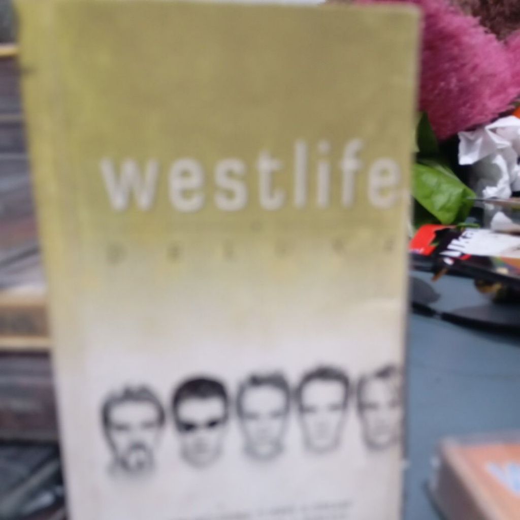 kaset westlife deluxe