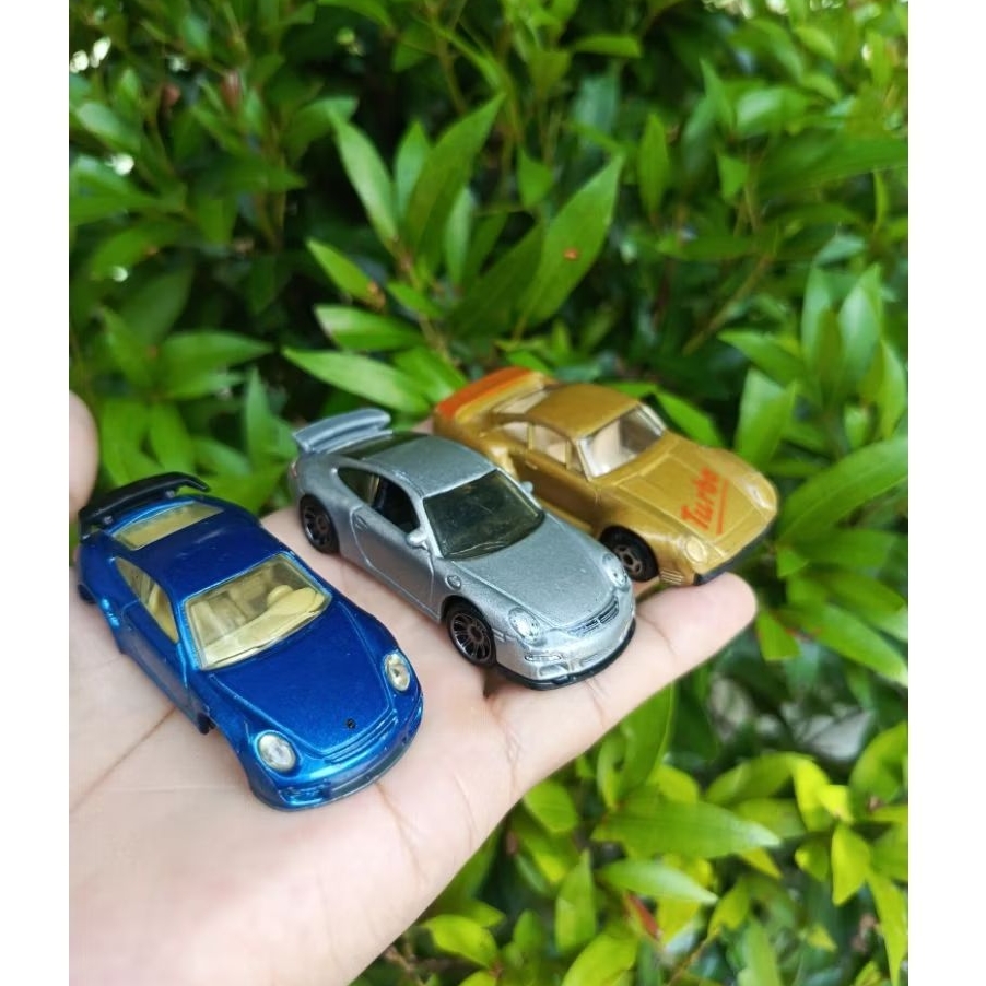 Hotwheels Porsche 911 GT2