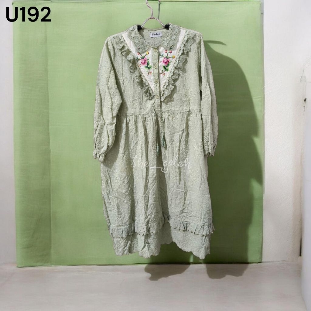 U192 Preloved Duchess Baju Blouse Tunik Bordir Hijau Muda Murah