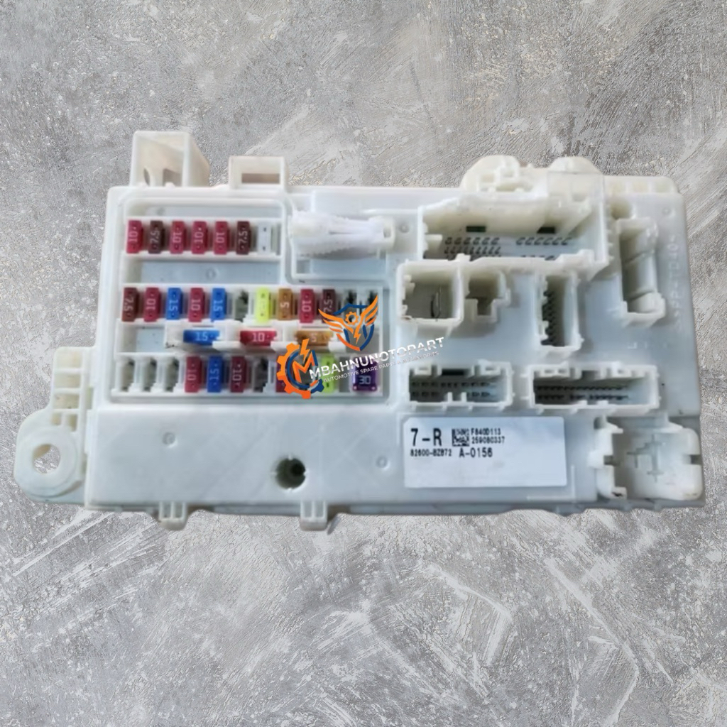 Fuse Box / Bcm Daihatsu Grandmax 82600-BZB72 7-R