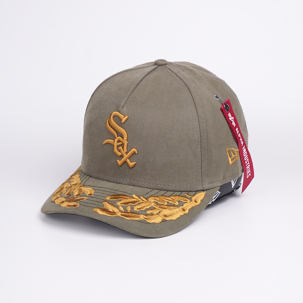 topi new era original x alpha industries chicago white sox