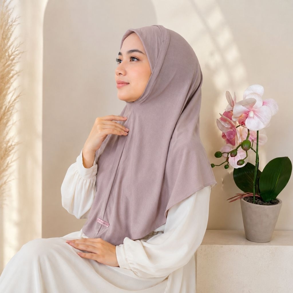 Hijab Instan Bergo  Mima - Rayon Spandex Premium, Nyaman Dipakai
