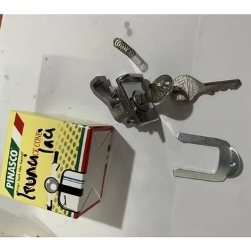kunci box bagasi laci vespa