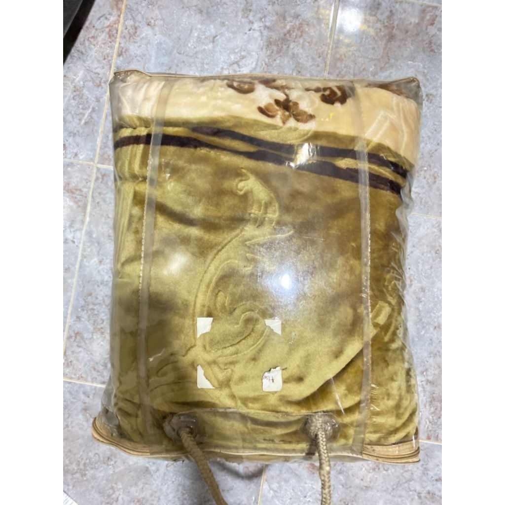 selimut Katun Bekas Pakai Sendiri Pindahan Rumah