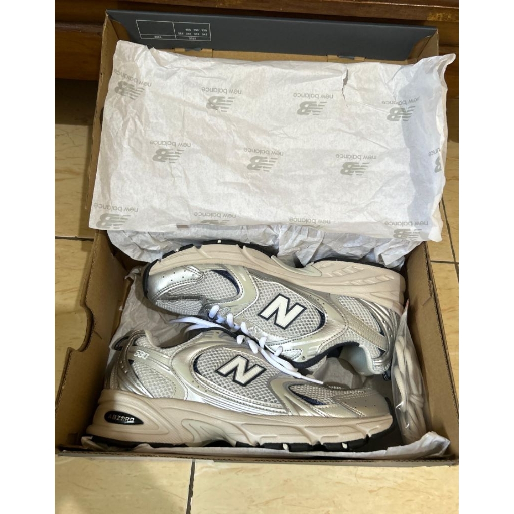 Sepatu nb 530