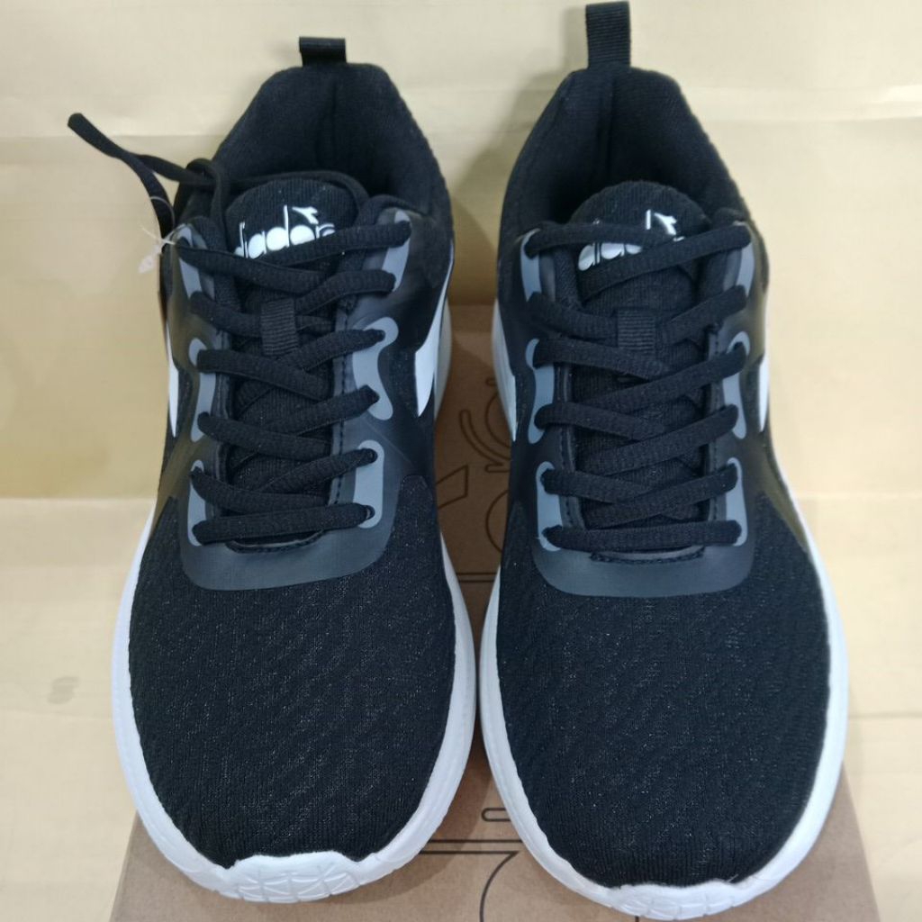 Sepatu DIA HAIKAL (M)