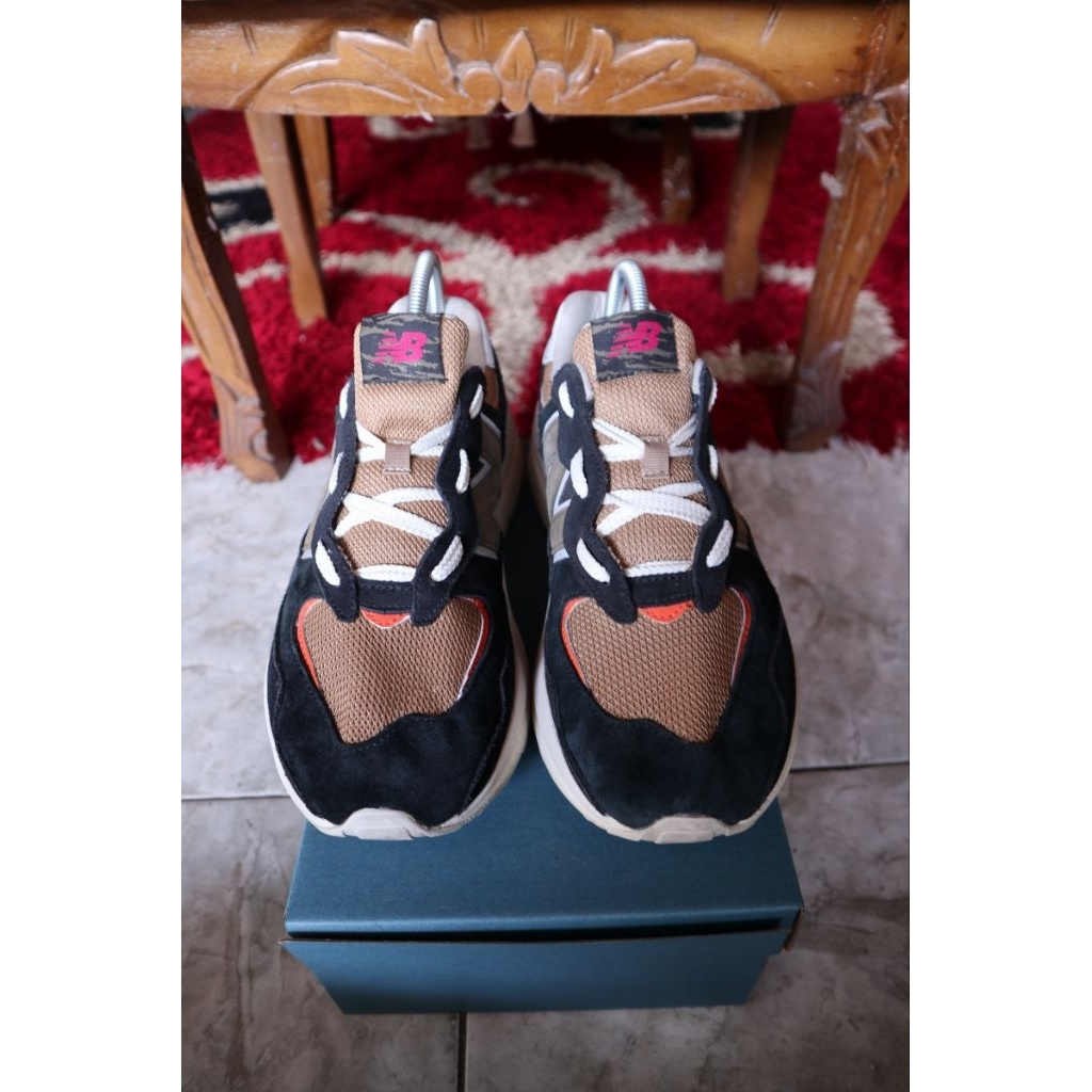 SEPATU NEW BALANCE U5740CNB