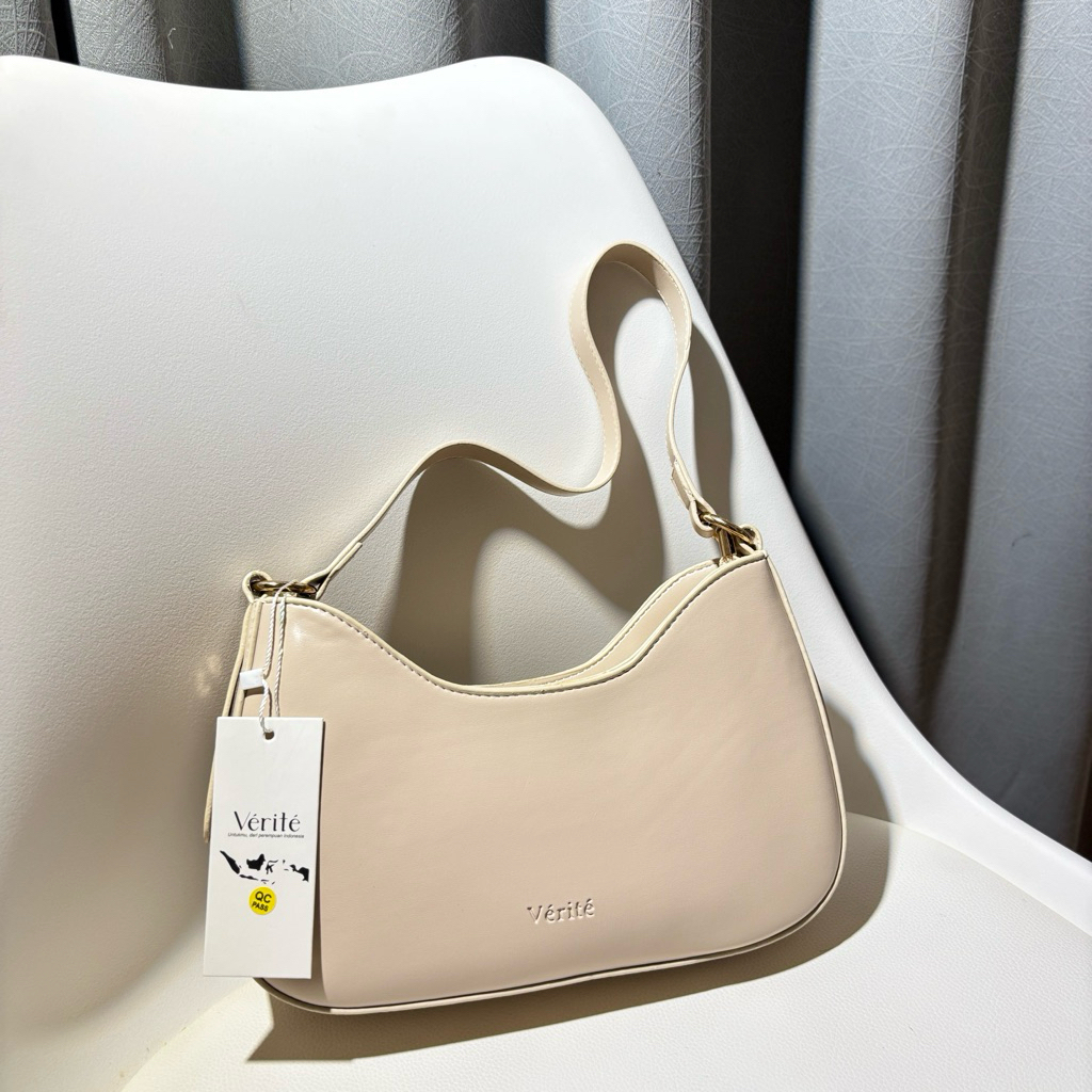 Verite Versa Bag