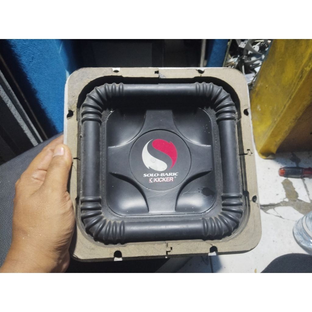 Subwoofer Kicker Solo Baric S8L7 Bekas