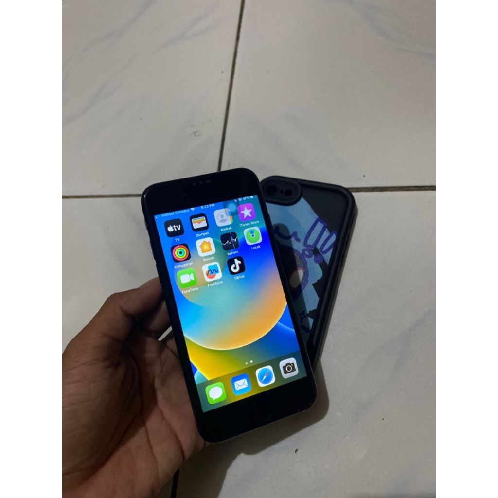 iPhone 8 second