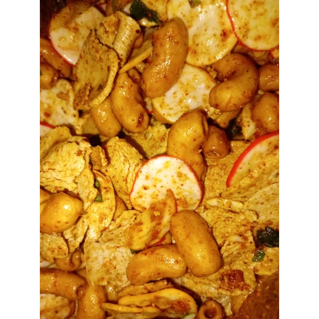mix cemilan seblak kering ,makaroni bantet, basreng