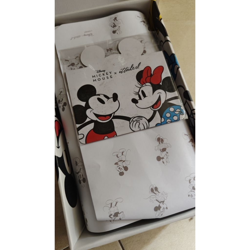 Flat shoes Ittaherl Mickey Mouse edition preloved Ukuran 37