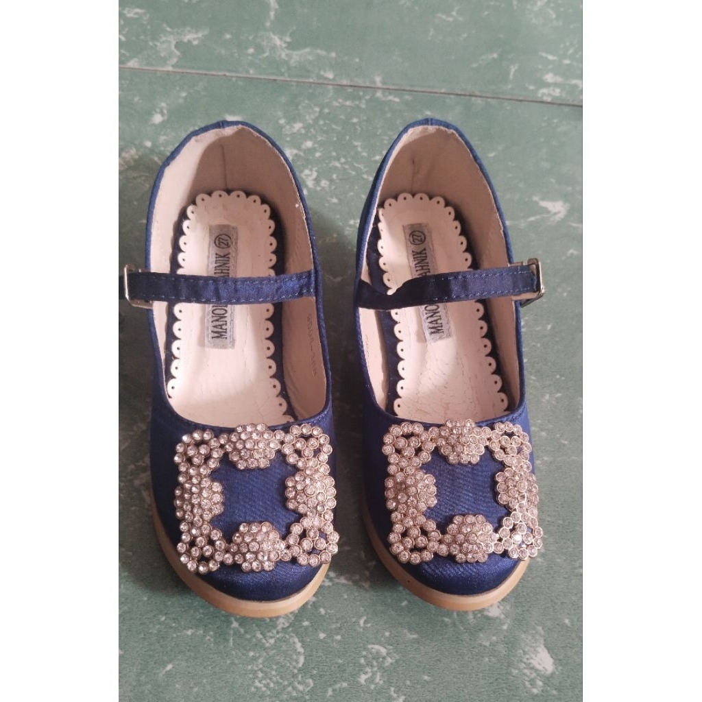 Preloved Manolo Blahnik kids size 27