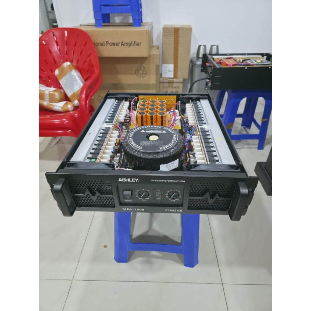 POWER AMPLIFIER ASHLEY MPA2000 2X2000 WATT CLASS GB ORIGINAL GARANSI