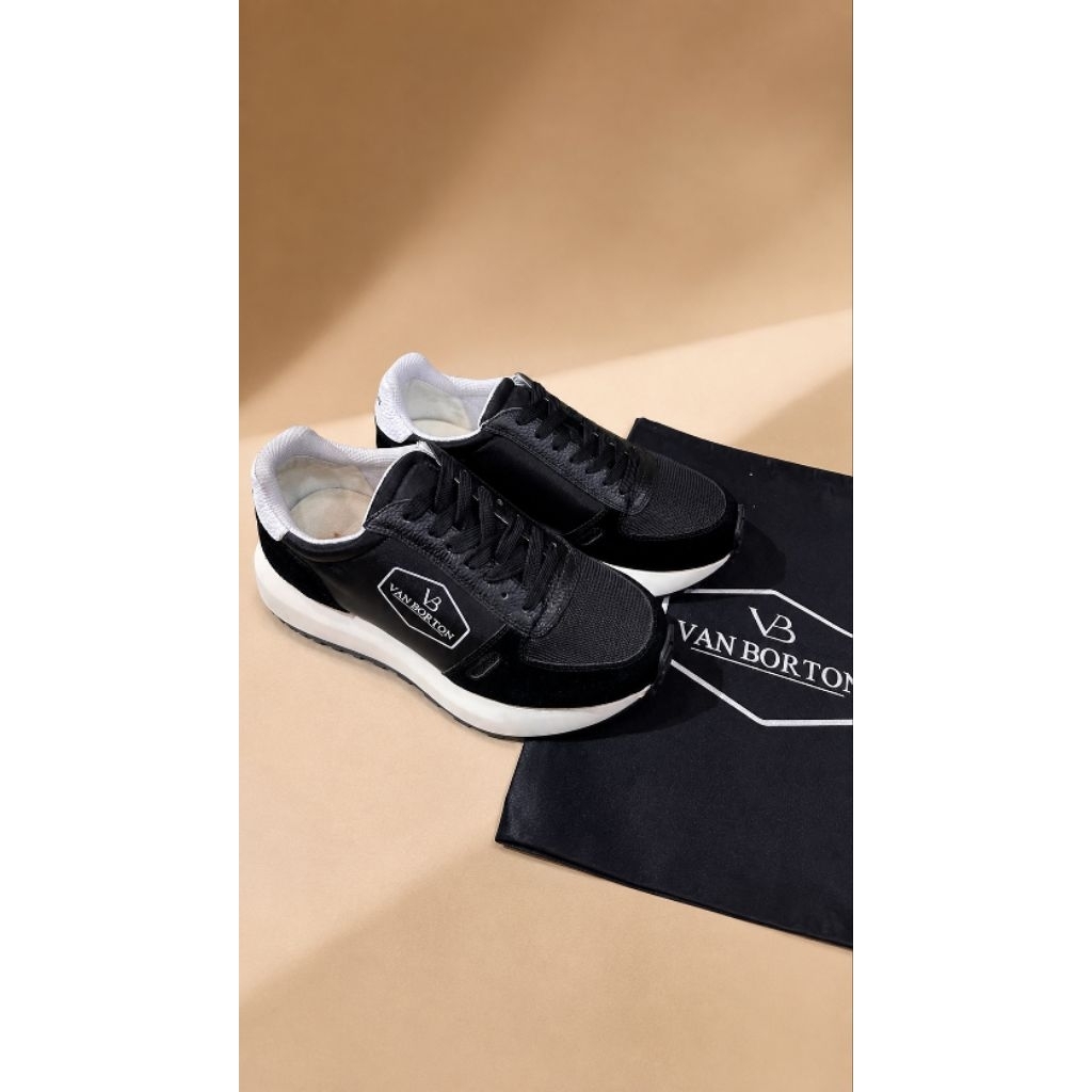 Sepatu Sporty Pria Original VAN BORTON Anti slip Sneakers pria Impor Belanda - VB02