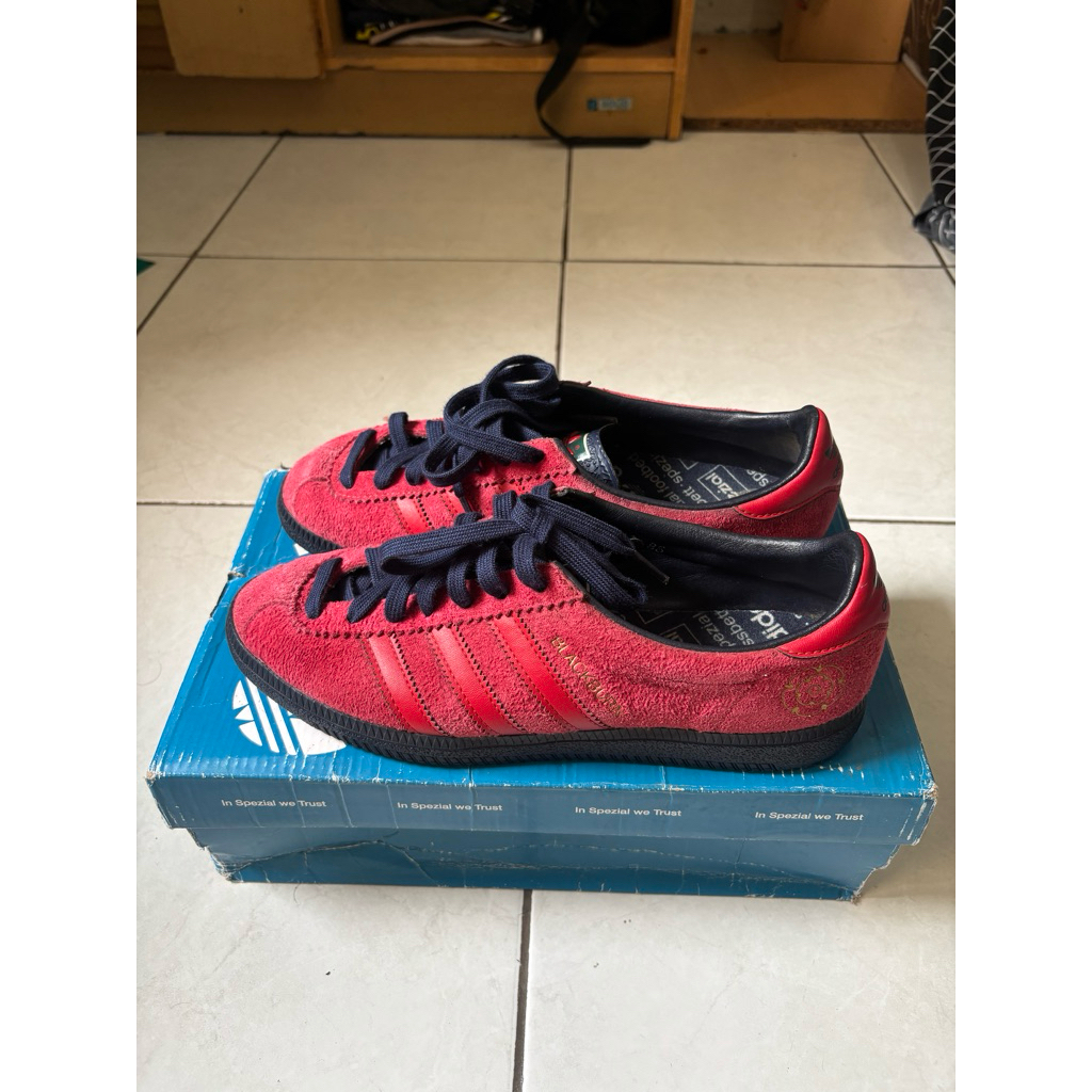 ADIDAS BLACKBURN