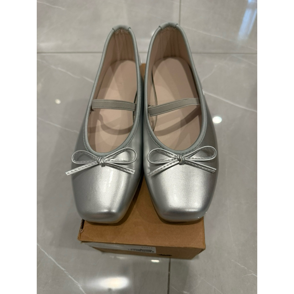 preloved Sappun Erino Enamel Ribbon Maryjane Flat - silver 41