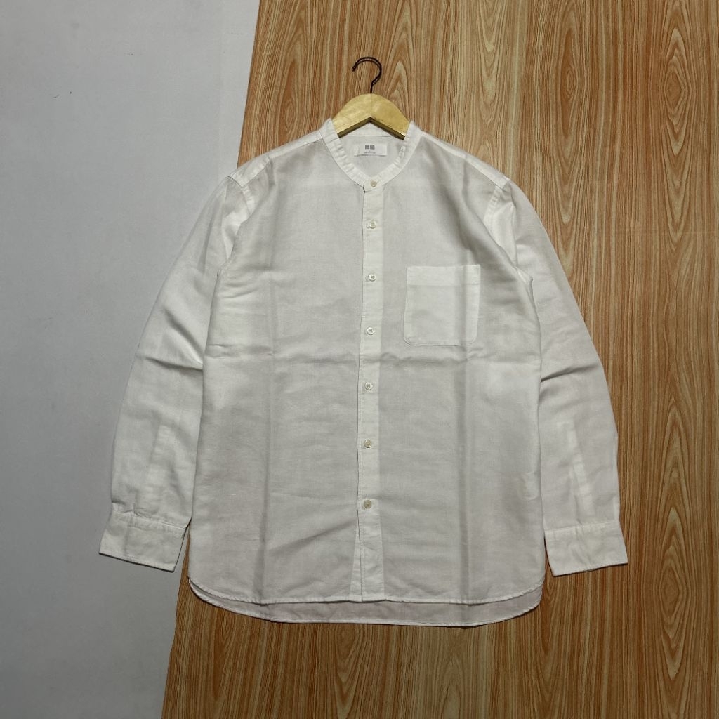 Kemeja Sanghai Linen Uniqlo Putih