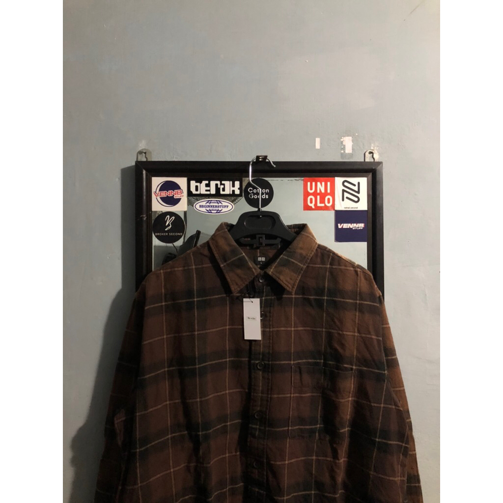 Kemeja Flannel UNIQLO Coklat