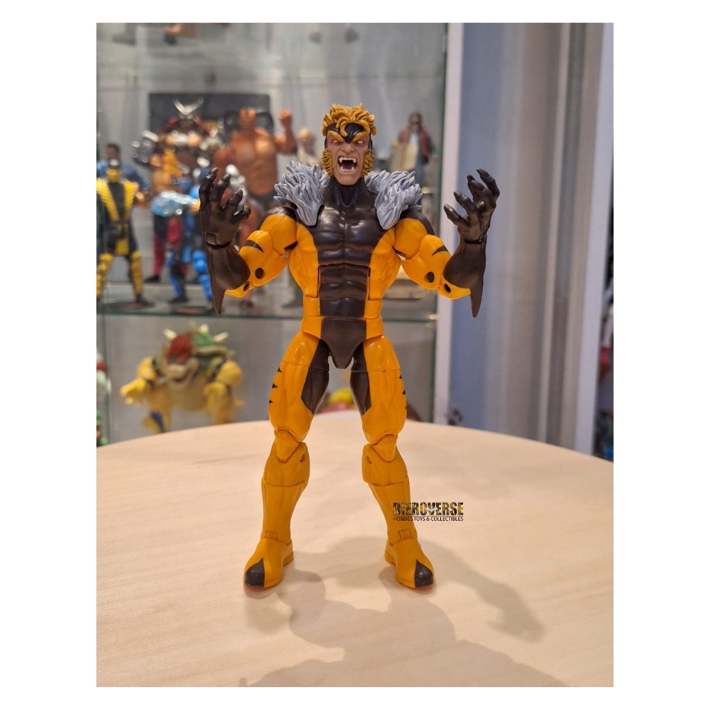 HASBRO TOYS MARVEL LEGENDS 6in SERIES SABRETOOTH X-MEN ACTION FIGURE LOOSE