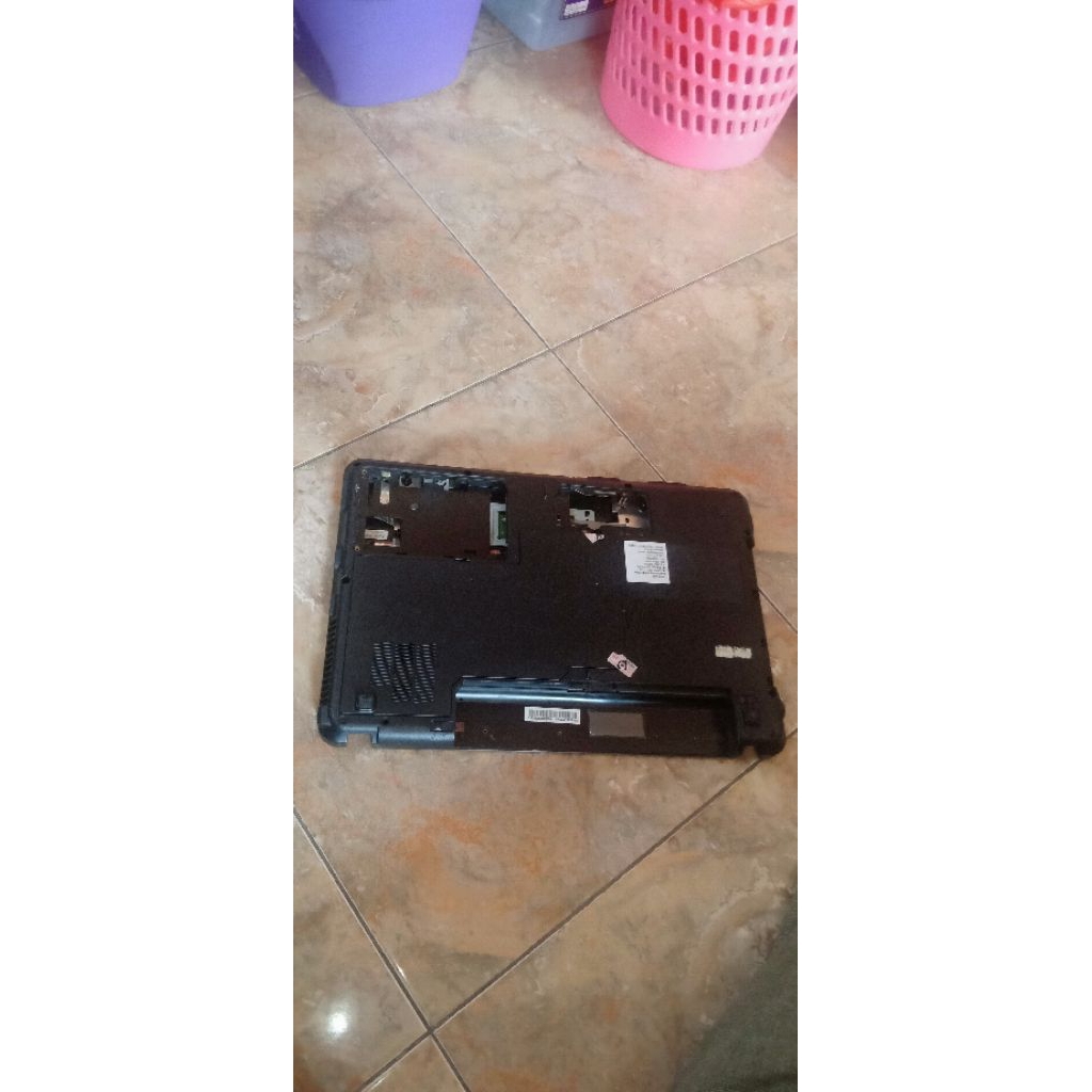 CASING LAPTOP LENOVO BAGIAN CASING LAPTOP LENOVO G455 MAINBOARD KONDISI KOKOH