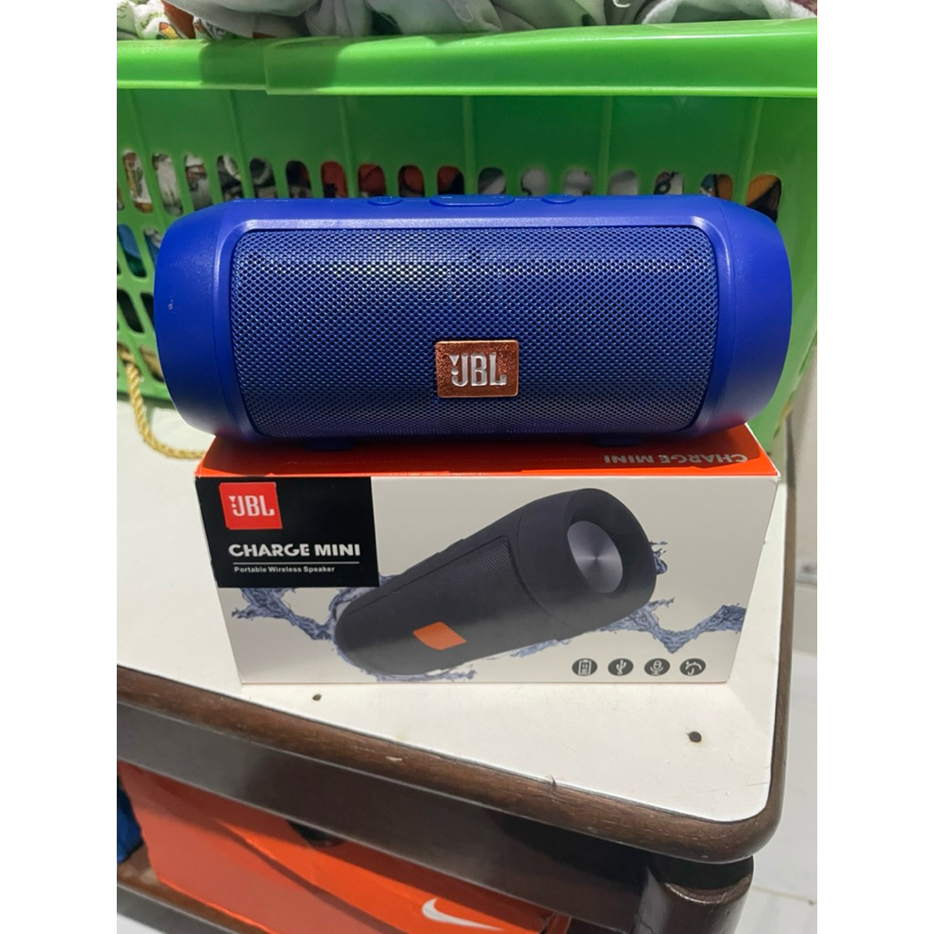 spiker bloutooth JBL New