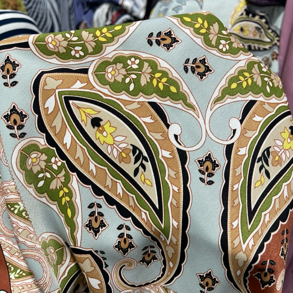kain satin maxmara silk motif kotak bunga premium - kain satin maxmara original - kain silk luxury m