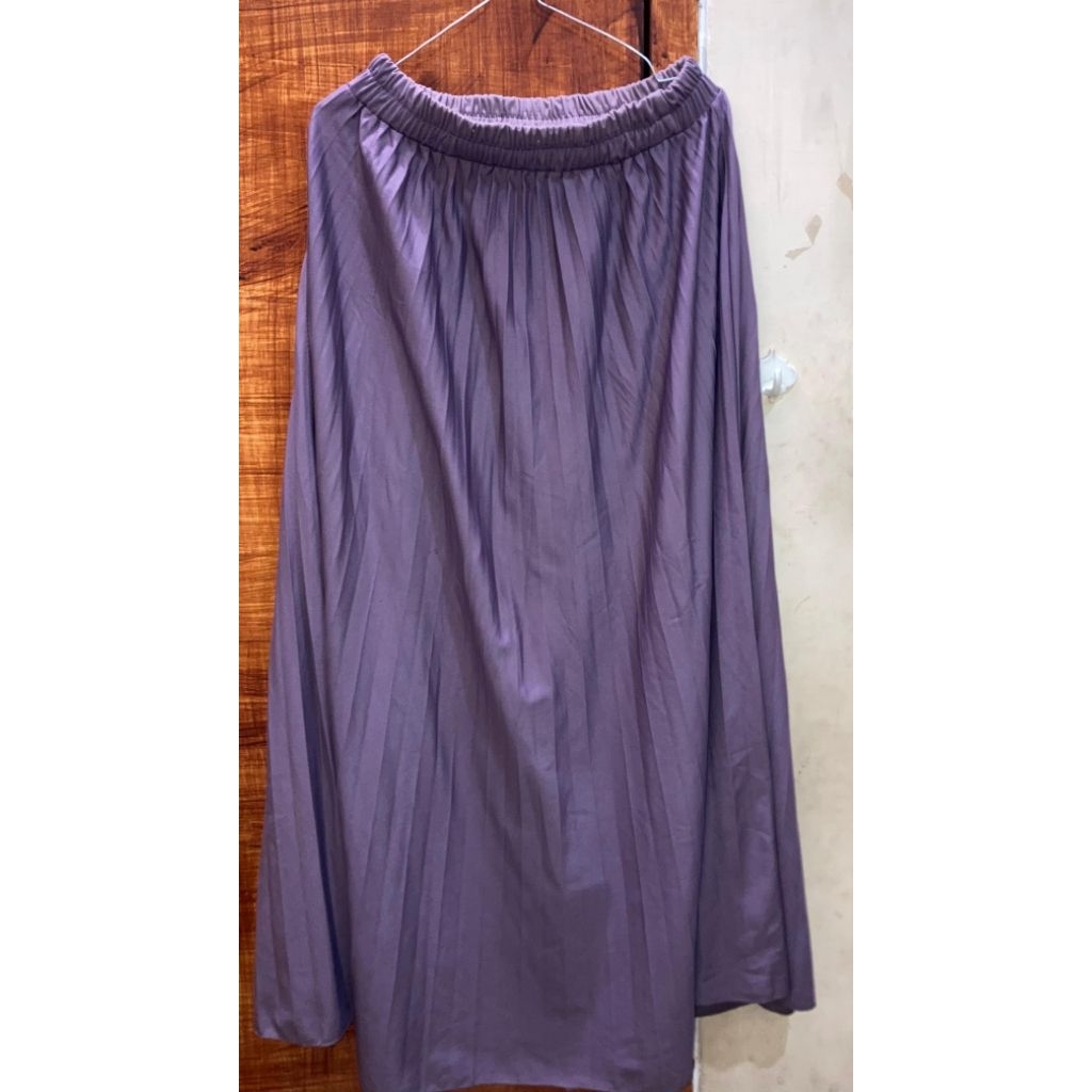rok Plisket warna Lilac