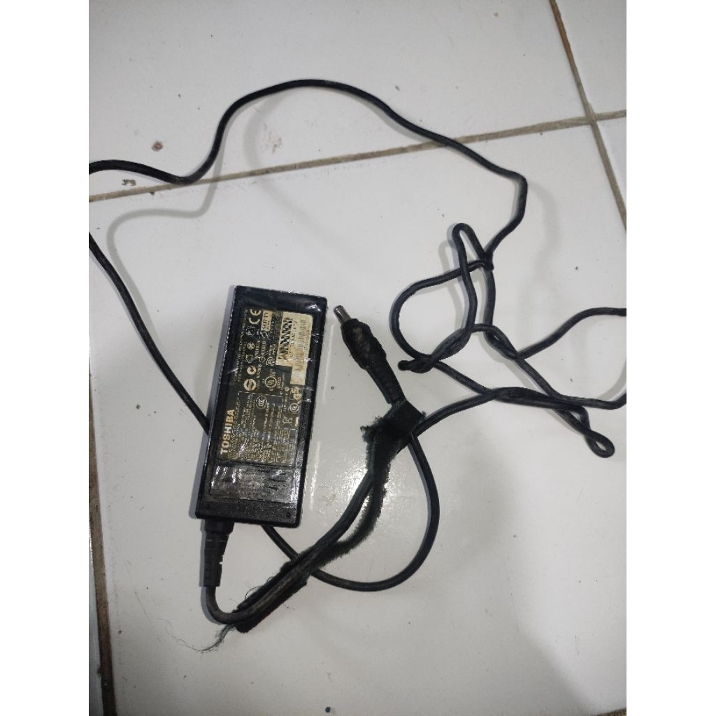 Adaptor 19volt batangan