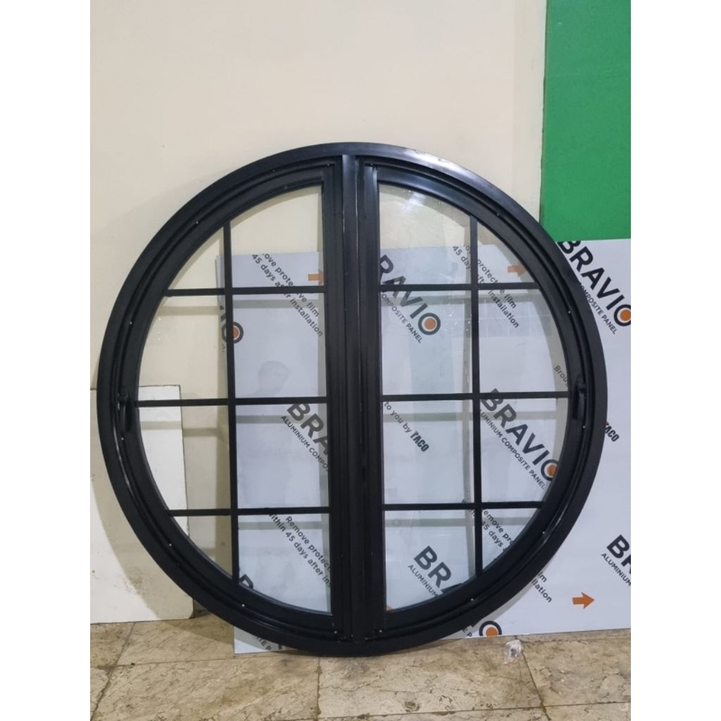 Jendela bulat aluminium diameter 150 cm