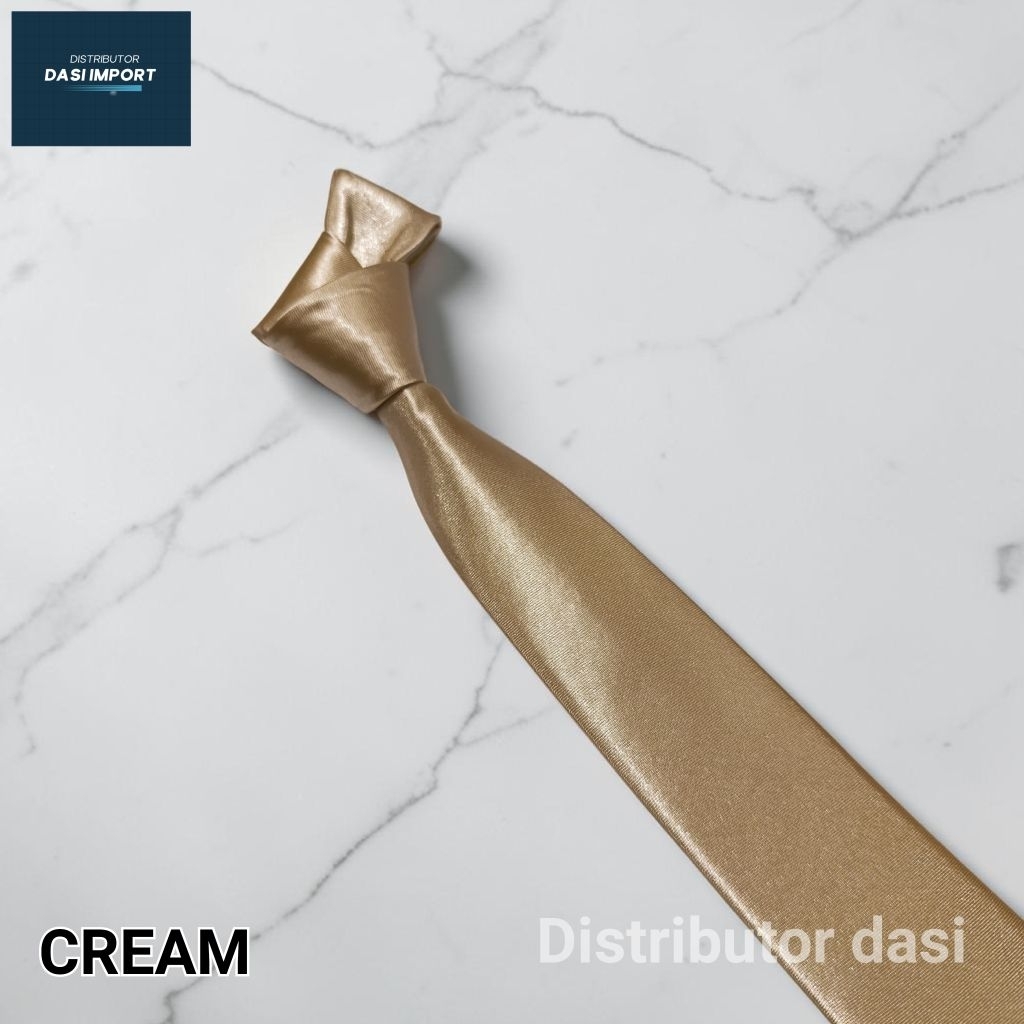 Dasi Panjang Pria Dasi Kantor Dasi Polos Bahan Satin Cream Ukuran Medium 3 inch