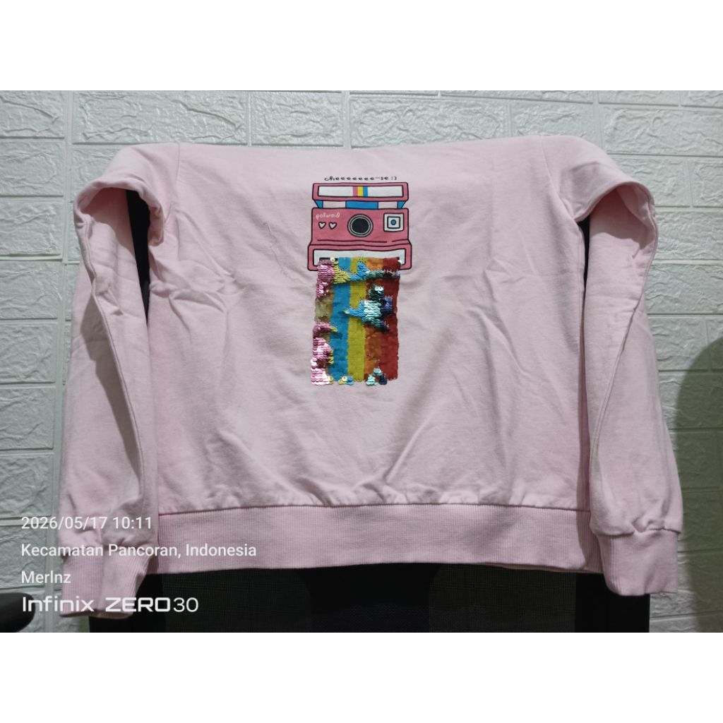 Baju Atasan lengan panjang warna pink/gambar usap-usap/gambar kamera polaroid pink/ usia 7-9 th dari
