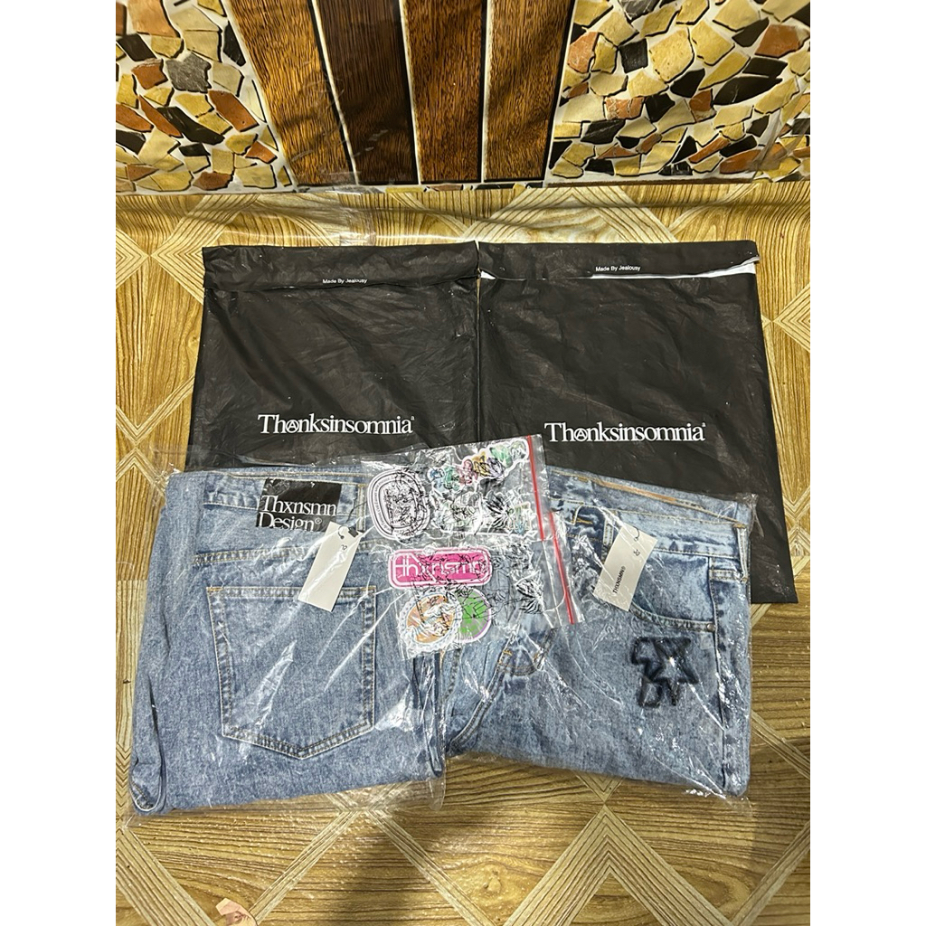 Paket 2pcs Ginna Og thanksinsomnia dan T star thanksinsomnia Original new
