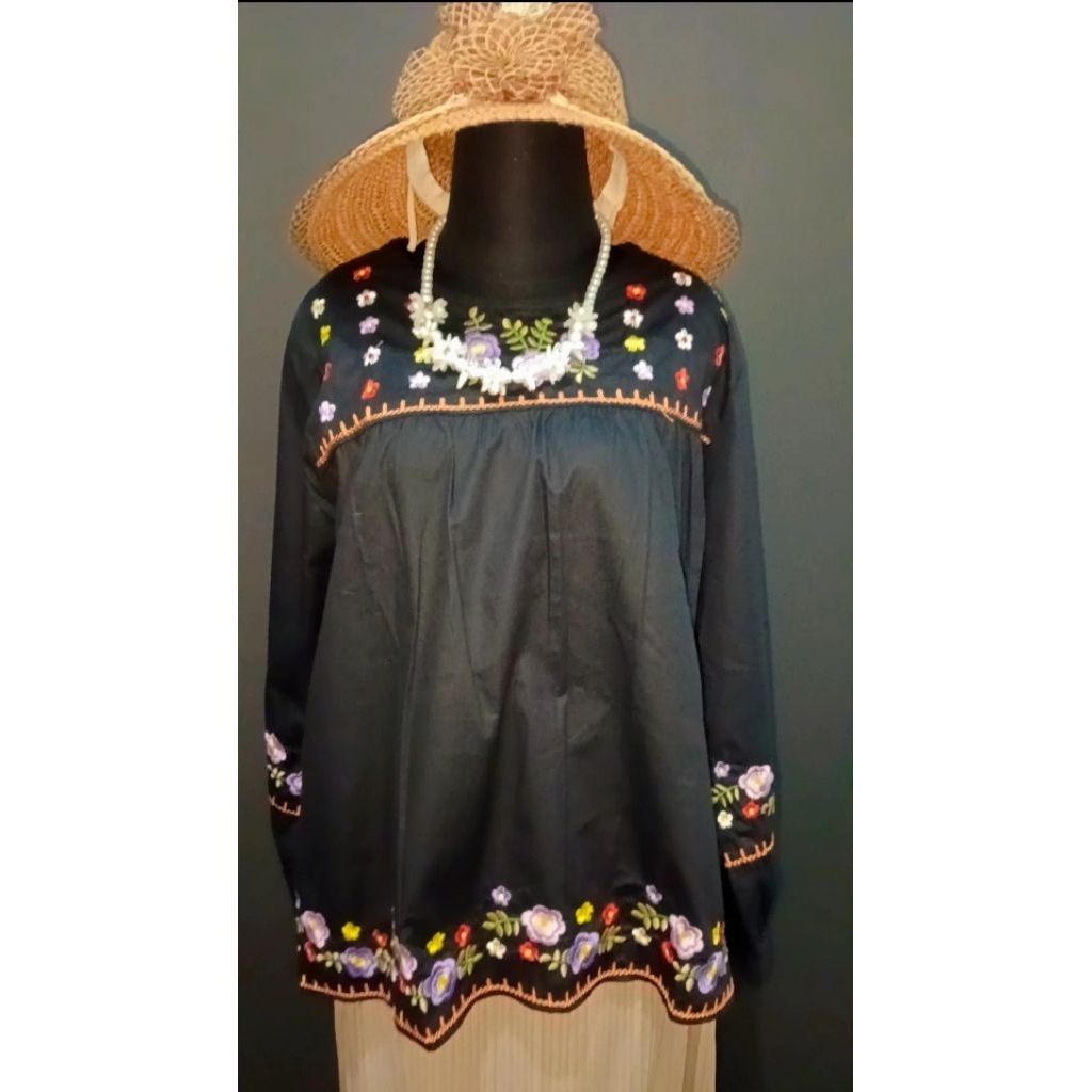 Kemeja Wanita Sunny Flower Top Black Shirt