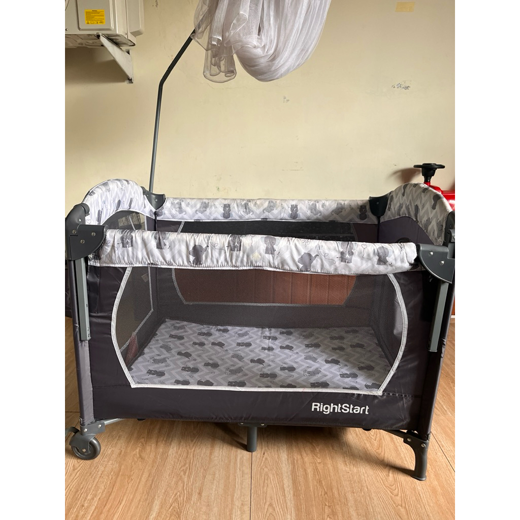 Right start baby box