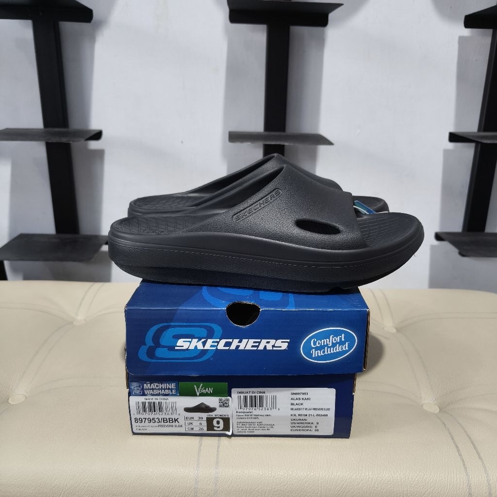 SANDAL Wanita Skechers Relaxed Fit black