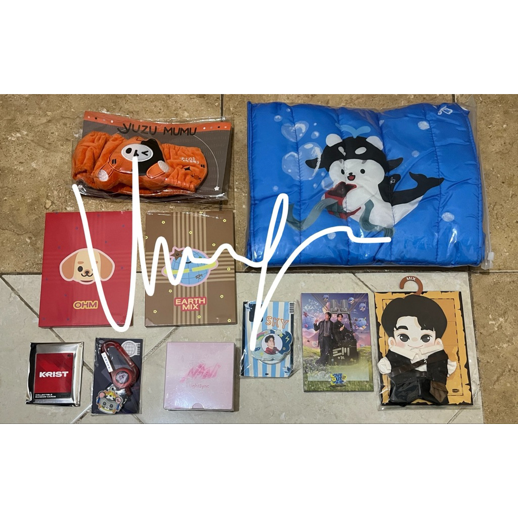 GMMTV Fanival Merchandise, Signed Photocard & Postcard